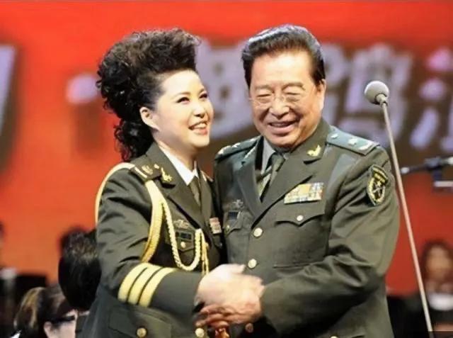 以爹为靠山嚣张跋扈，“小霸王”李天一是如何一步步走向监狱的