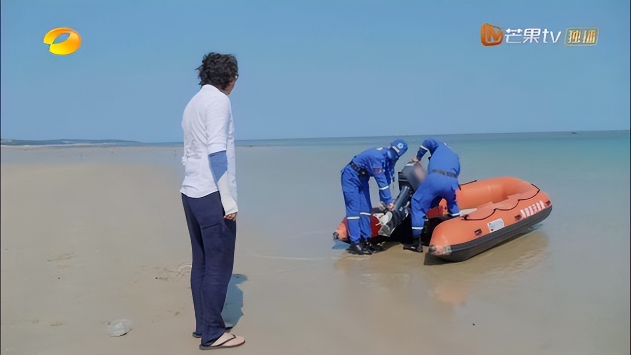 《向往6》同样是独处，许知远丁一腾都做了2件事，差距就出来了