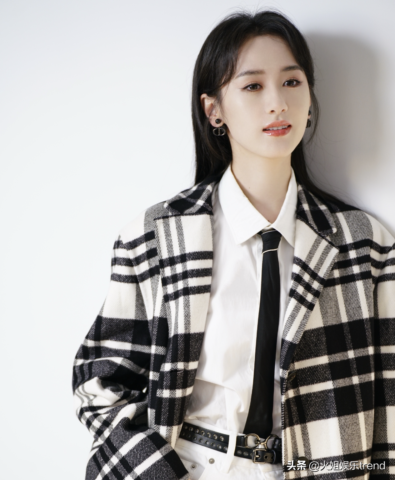 《狐妖小红娘》涂山雅雅换角杨幂公司旗下演员祝褚丹，原定袁冰妍