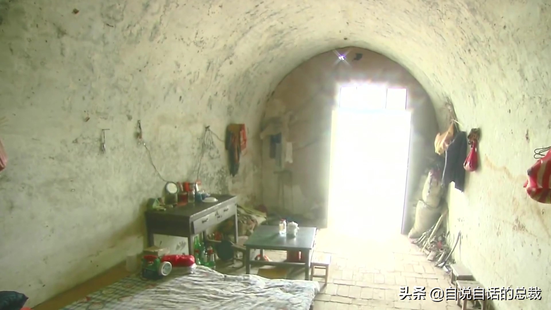 为什么兵马俑会涂装蓝色超导材料？竟然读出不可思议的黑科技故事