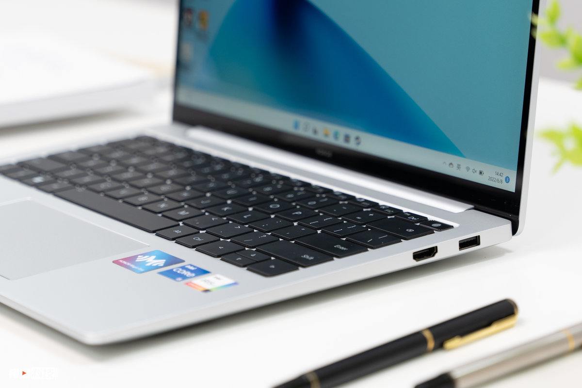 评测：荣耀MagicBook 14、联想小新Pro14和ThinkBook 14+谁更香？