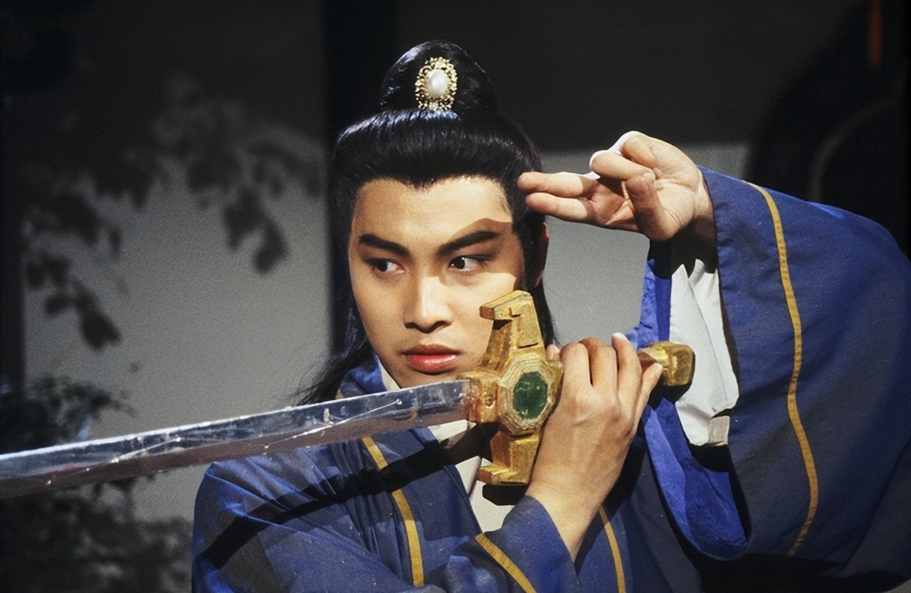 谭耀文老婆Fiona，嫁演员恩爱18年，婚后儿女双全，幸福不已