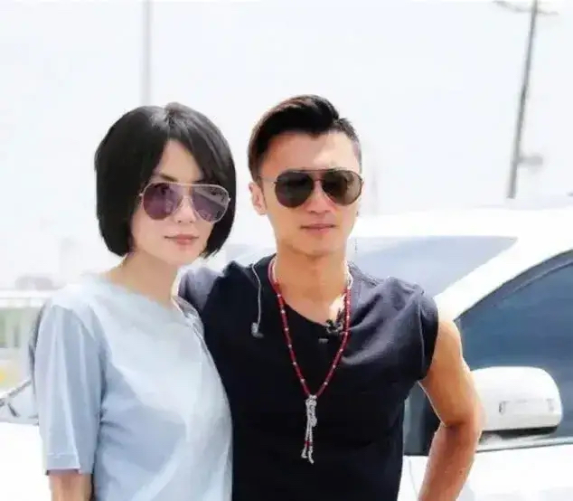 王菲爱过的5个男人，都是“弟弟辈”最小小11岁，她怎能下得了手