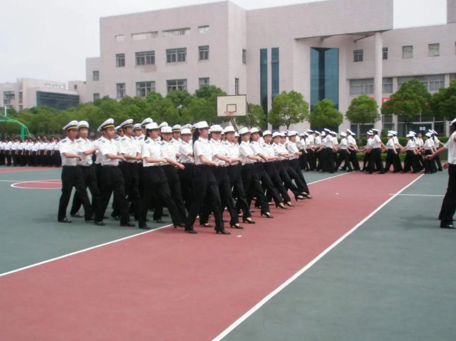 大学生找工作难？可以考虑这6所大学，毕业进体制内的可能性很大