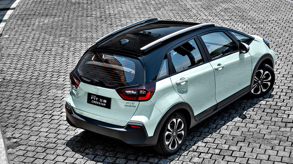 而有空间魔术师之称的本田在这辆小飞度上也将功力发挥了出来,虽然