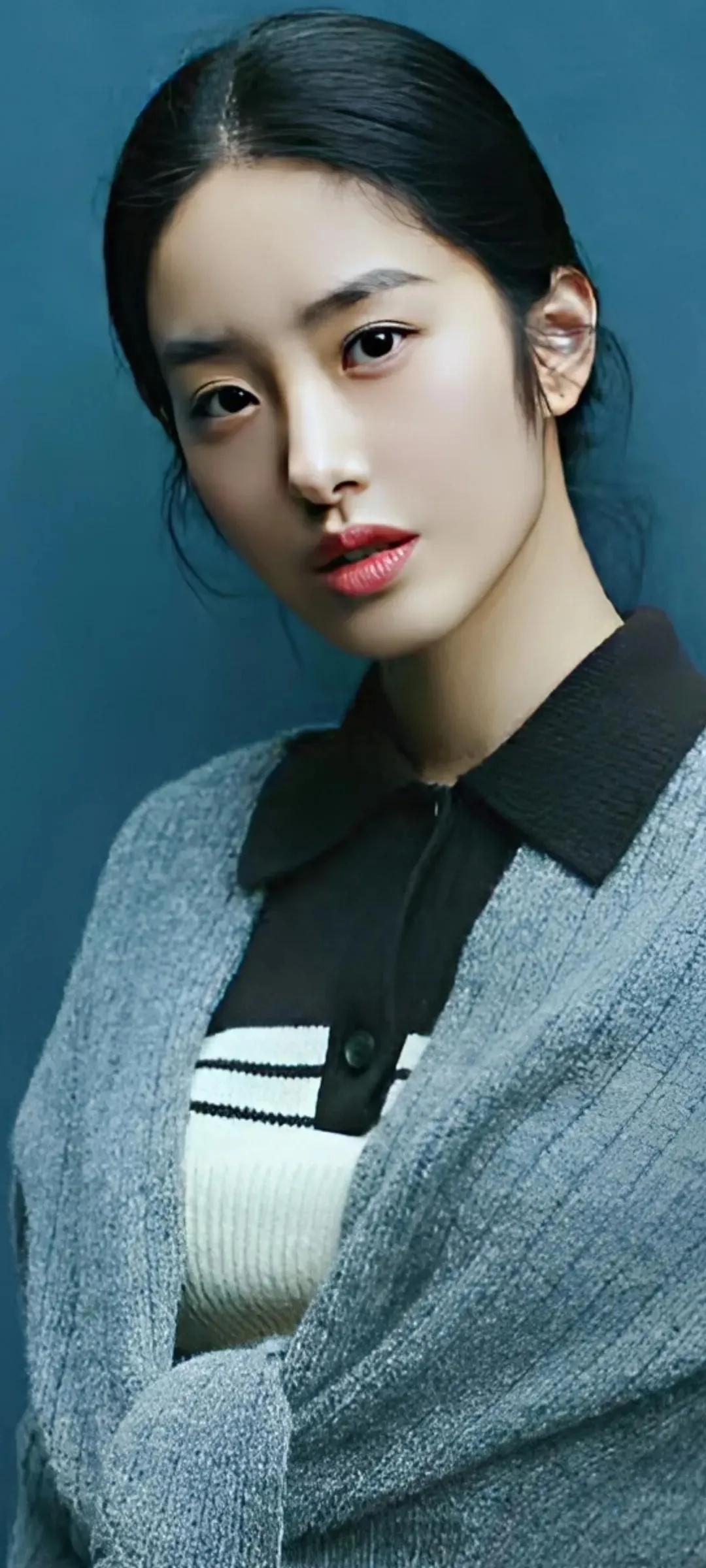 杨采钰高清壁纸