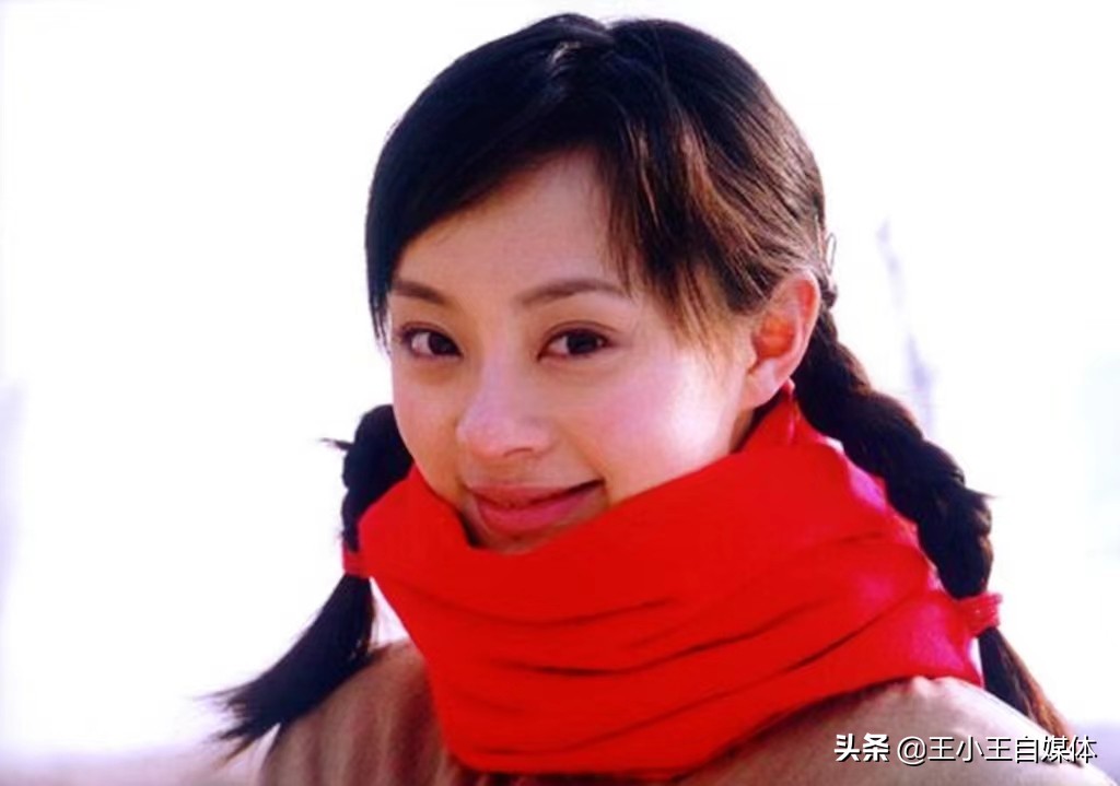 《血色浪漫》18年演员差距大，女主成了一线演员，女二却一直不火