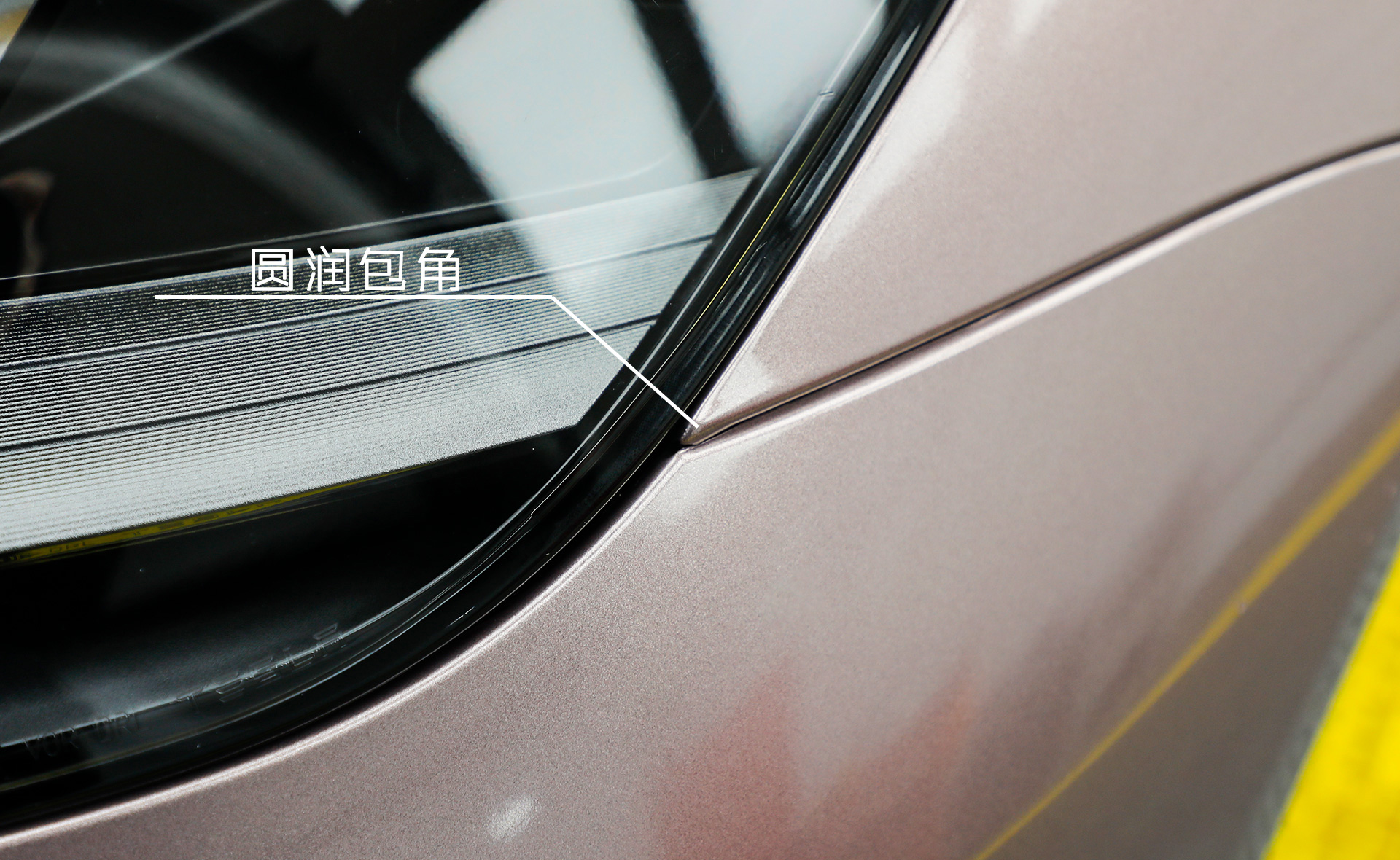 车身改色｜特斯拉Model3，总逃不过一款冰莓粉