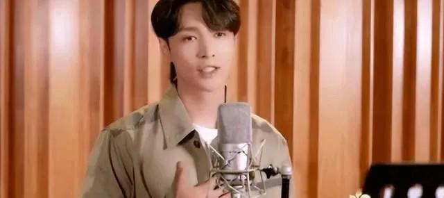 庆祝香港回归25周年歌会，众明星星光熠熠