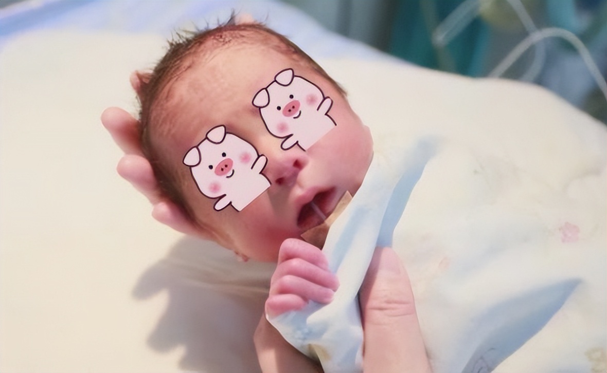 7年前43岁母亲不顾众人反对，强行将子宫移植给女儿，后来怎样了