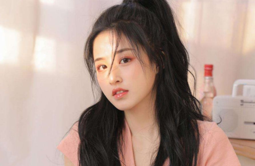 为什么你“扎马尾”软塌还显老？学时尚博主用这3个方法，太实用