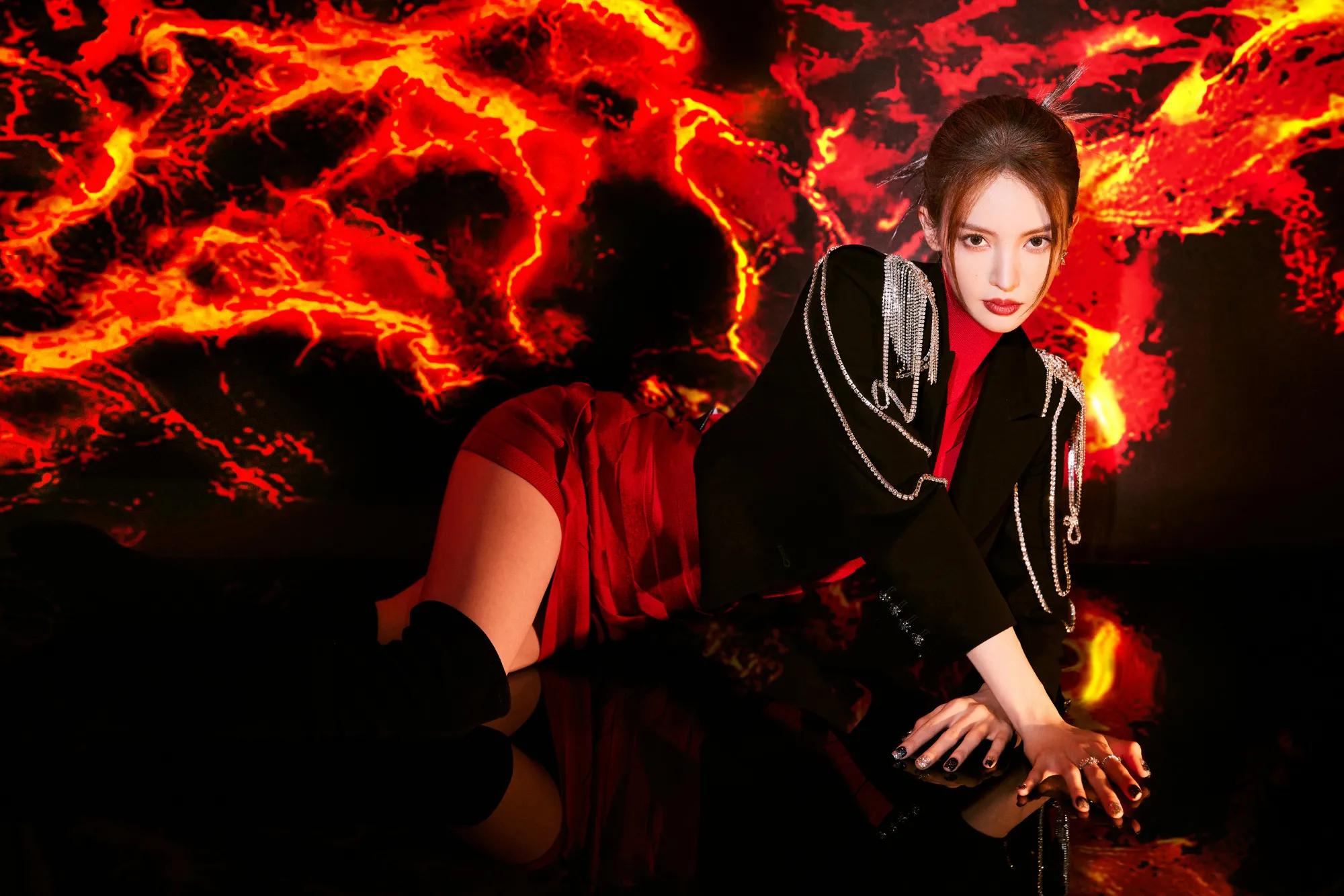 金晨炙热火焰大片