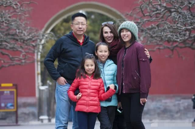 李阳否认家暴！起诉前妻向其索赔1020万，自曝联系不上女儿太痛苦