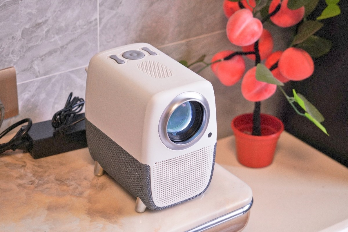 萌娃最爱，千元价格，真1080P泰捷WEBOX T1S投影仪体验