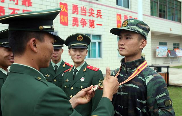 高中生参军入伍和大学生参军入伍，有“8大”区别，望各位周知