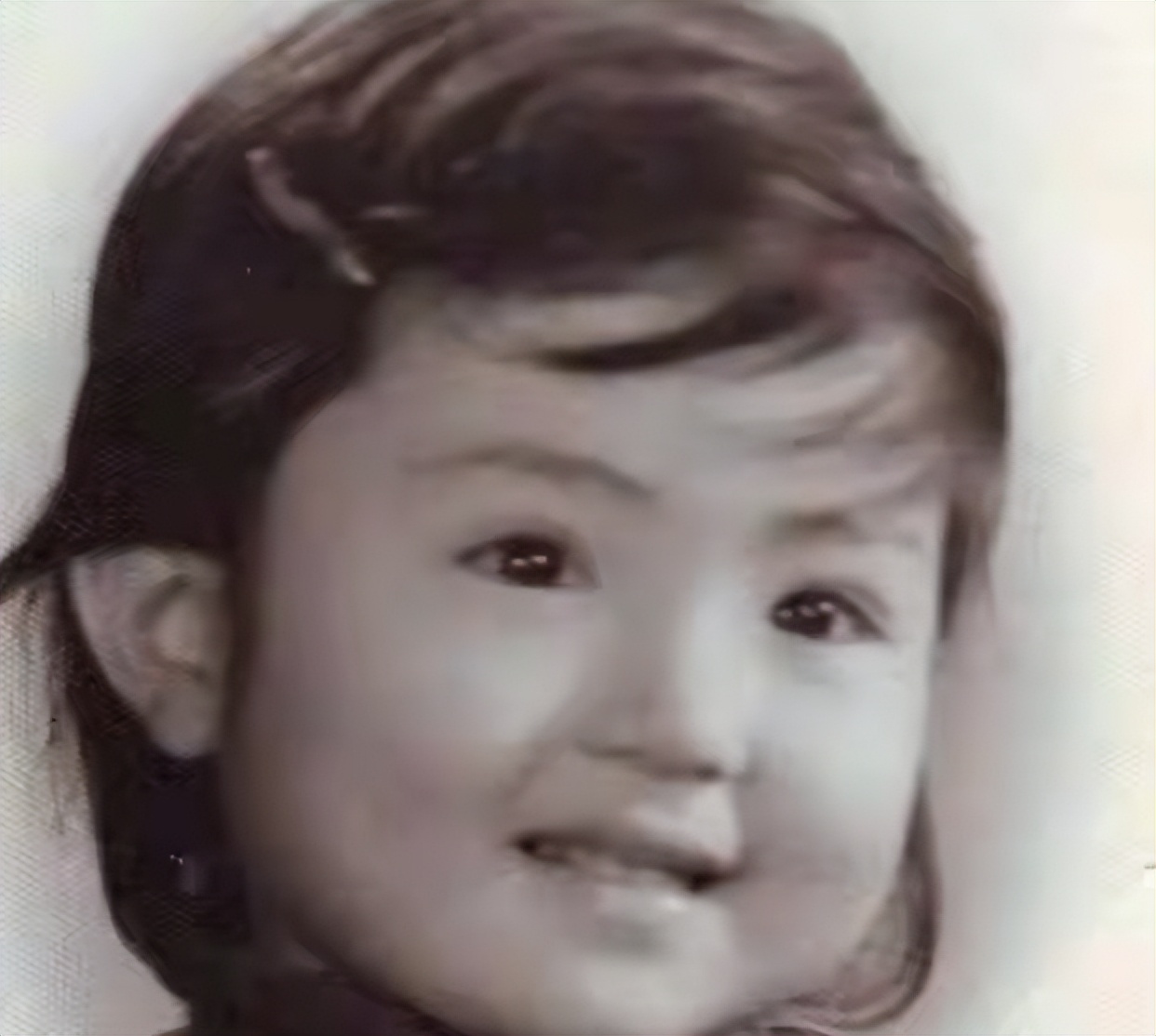 董璇高云翔离婚三年，两个人的生活，一个天上一个地下