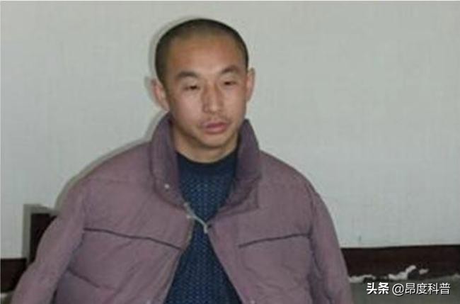 作案时面带微笑，奸杀数十人的变态，竟然只是想做点大事引起重视