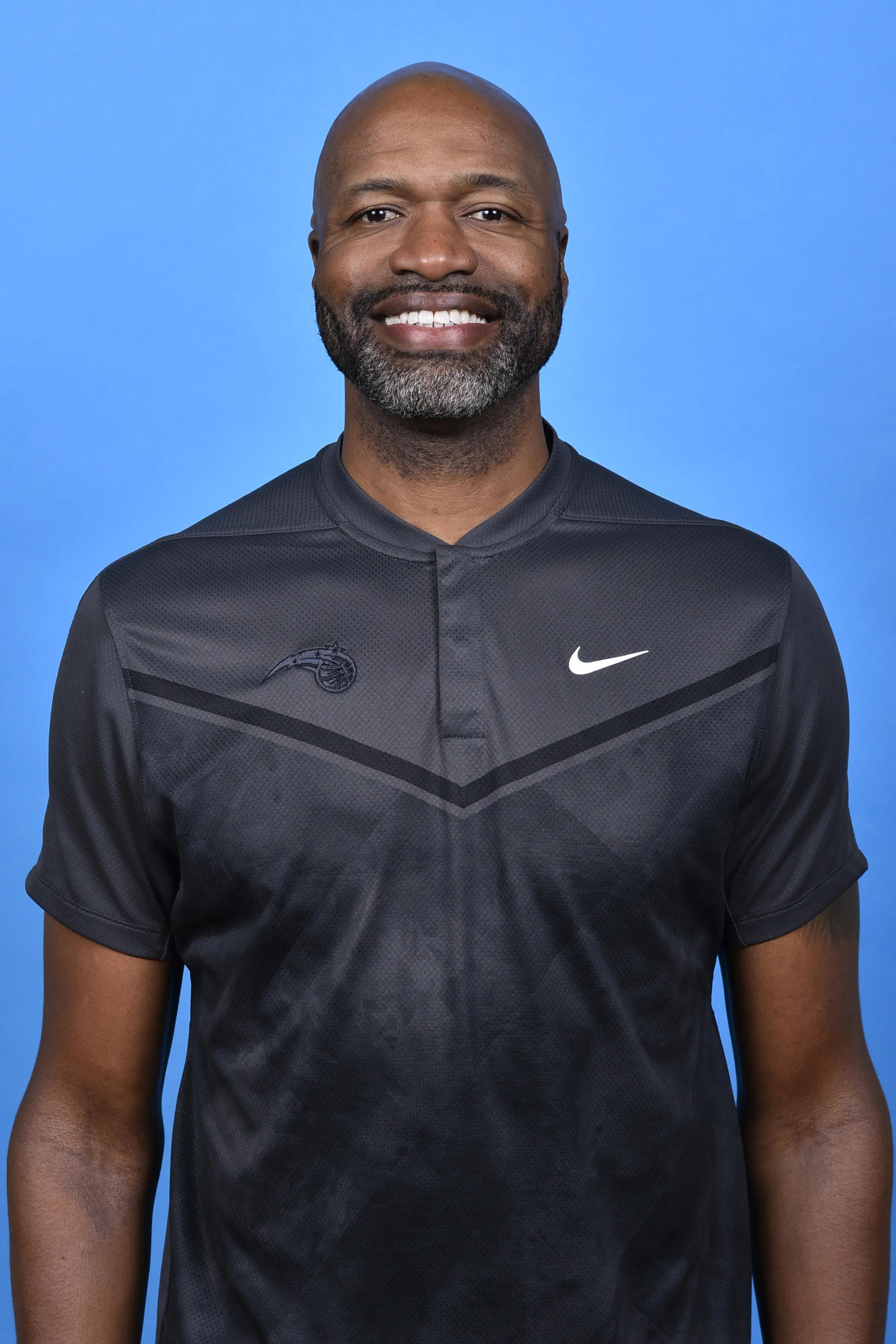 nba新赛季30支球队的主教练定妆照分享-热门资讯