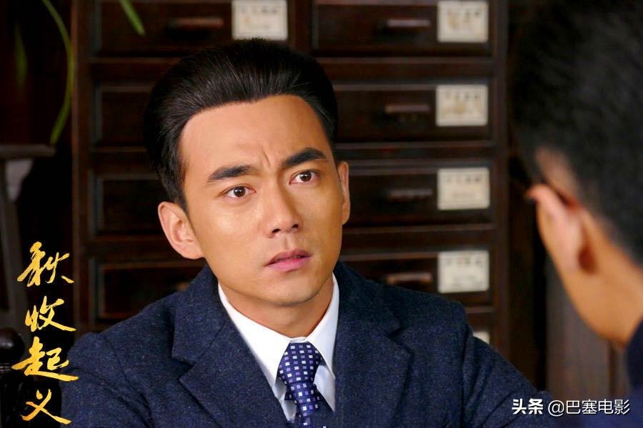 青年周恩来别硬演，朱亚文印象深，陈坤黄晓明不沾边，靳东也一般