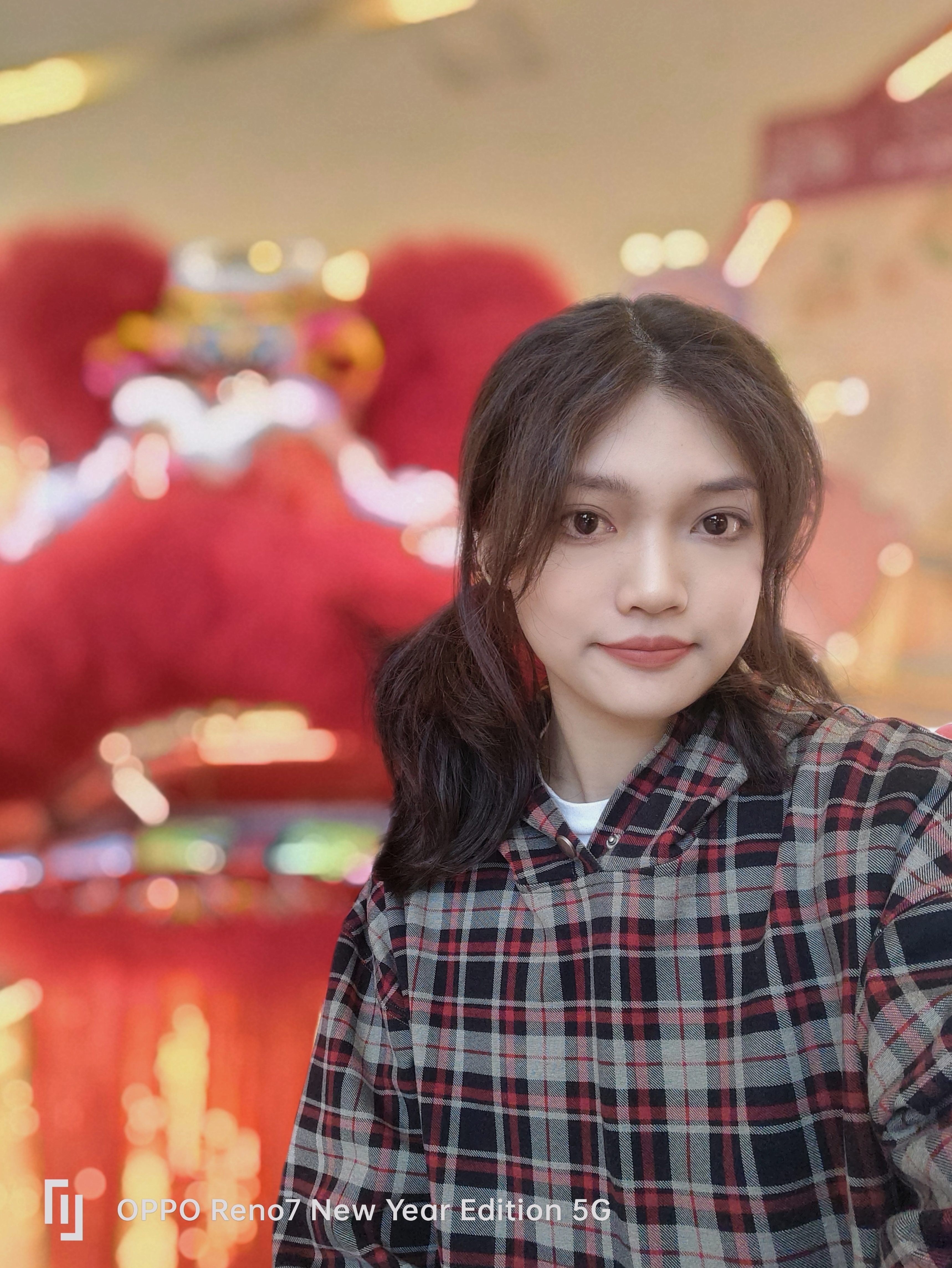 OPPOReno7紅絲絨限定版，今年的年味就靠它了