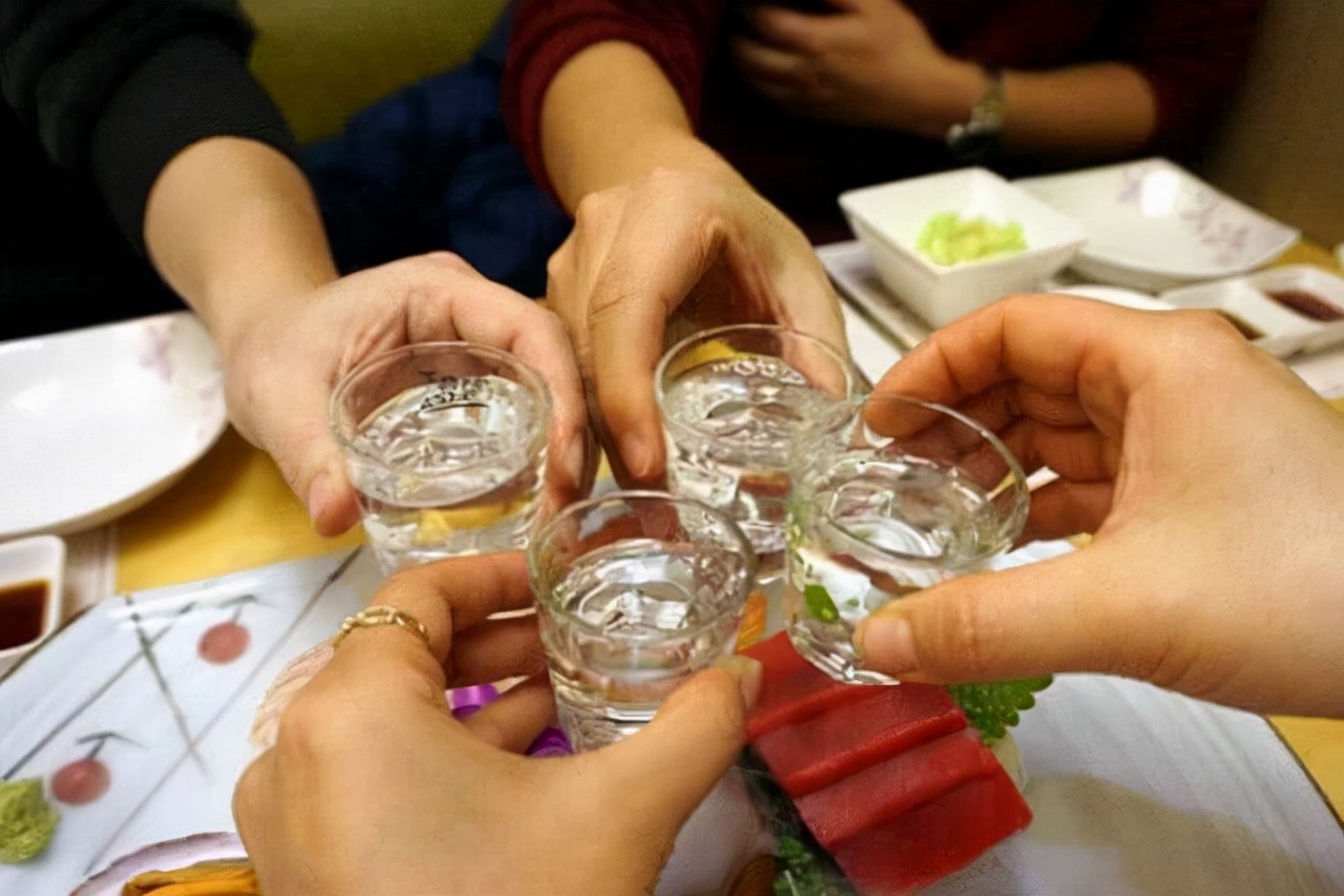 酒精最“怕”的，不是茶，而是以下4样，也许会帮你戒酒