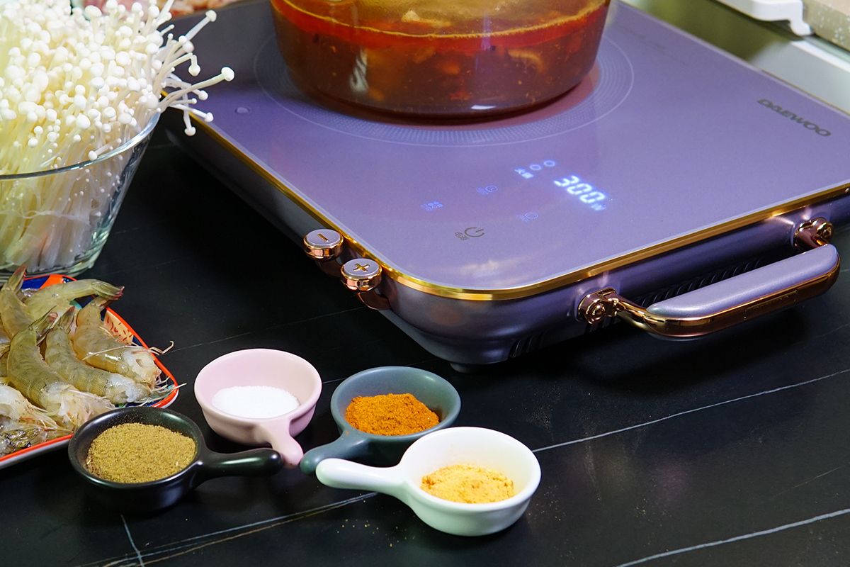 先暖胃再暖心，大宇电陶炉不挑锅具，美食在家轻松做