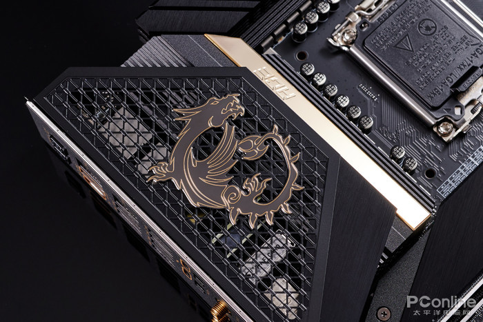 微星MEG Z690 ACE主板评测：规格全面升级的黑金战神