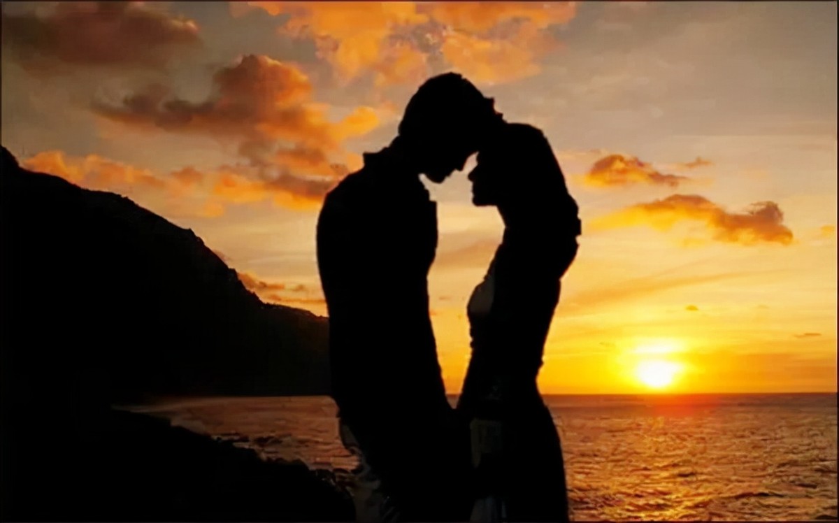 越南女老师与她的富二代学生未婚生子，如今有2娃生活幸福