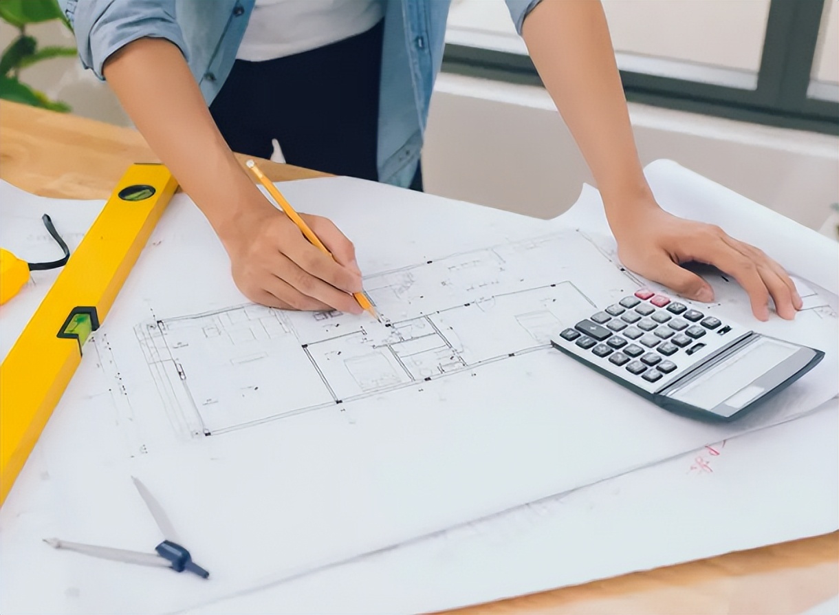 最新不同行业平均薪酬出炉，金融居榜首计算机第5，过来人：后悔