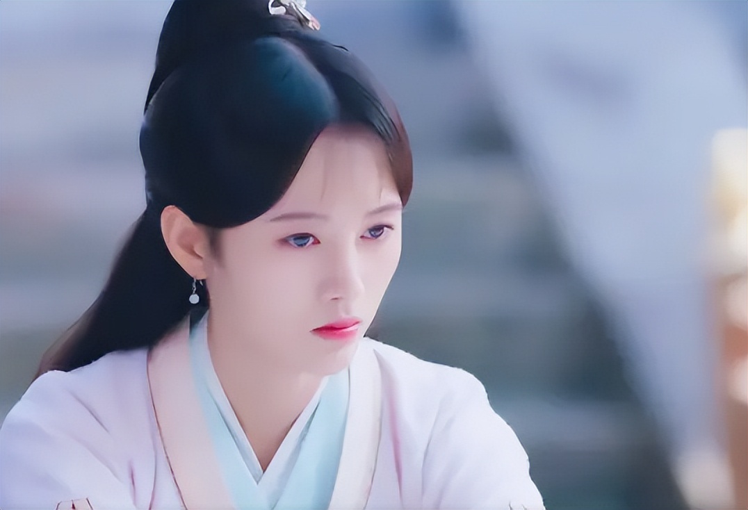 《庭外》：罗晋的皱纹，万茜的脸，这部剧的滤镜好真实