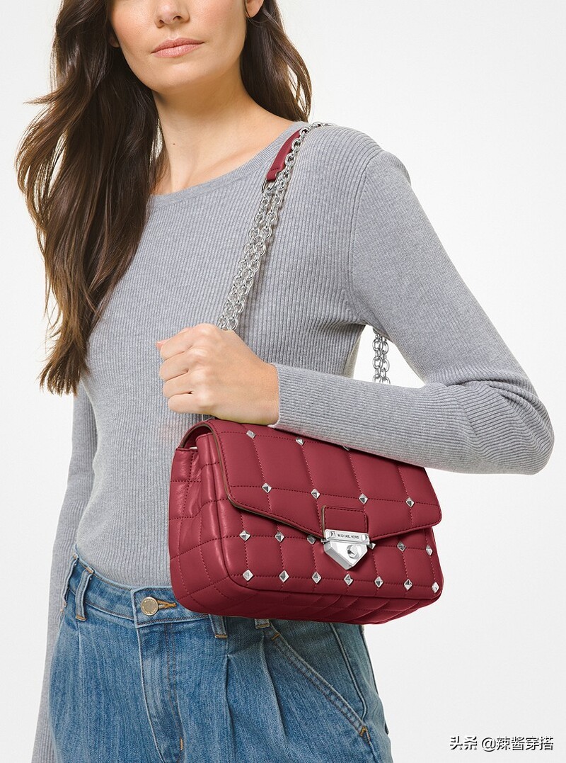 优雅枫叶红包包推荐！Chanel、LV、Burberry、YSL、MK
