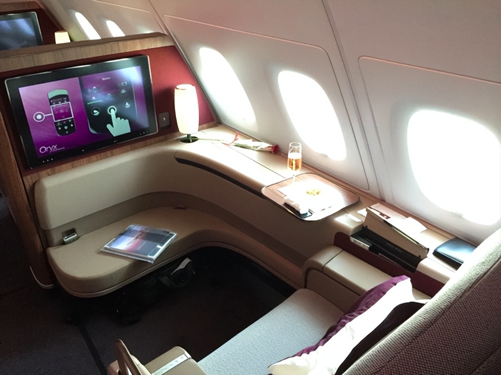 卡塔尔航空公司只提供空客a380飞机的头等舱.