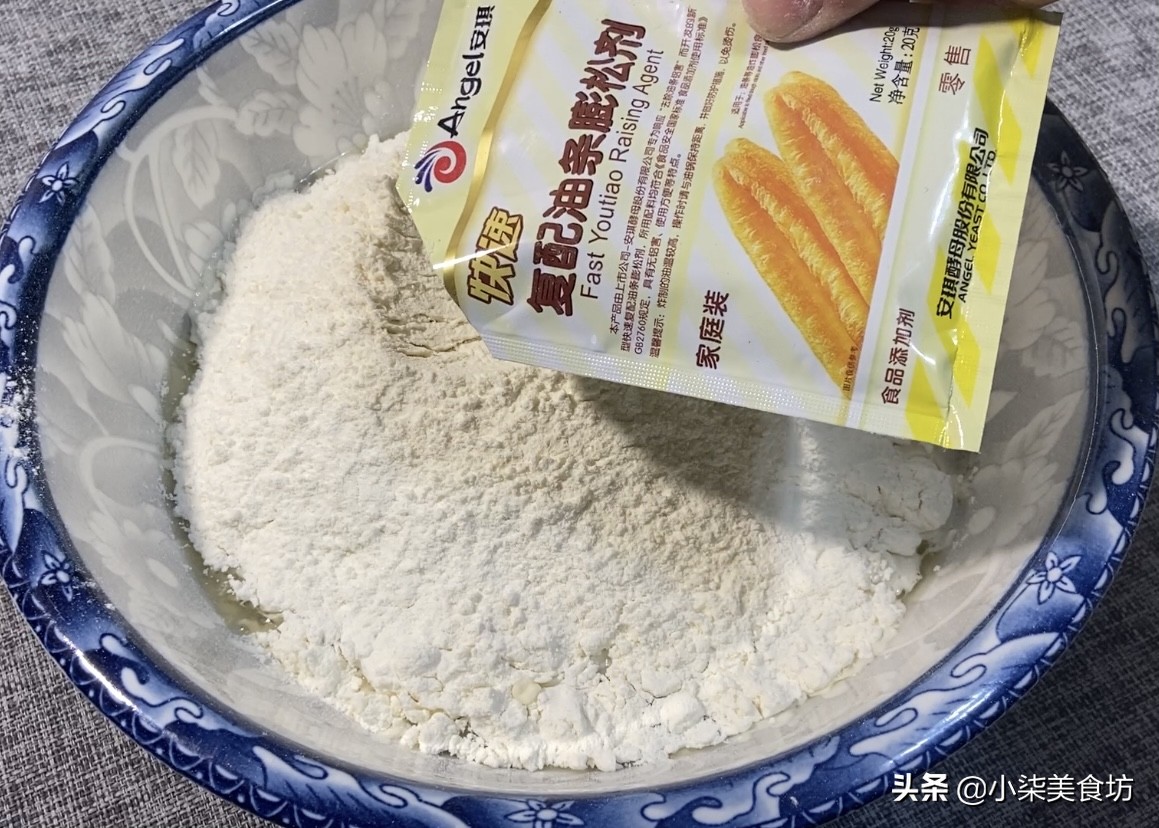 一斤面粉7两水，教你一个炸油条配方，学会都可以开店，别错过