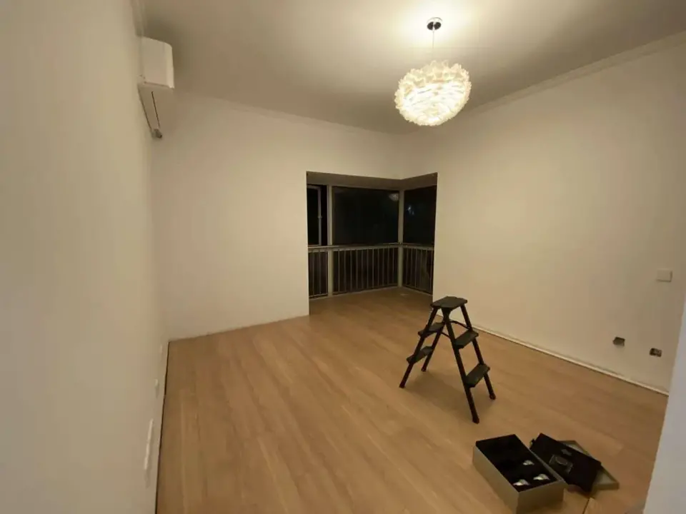 家庭装修有必要用强化地板和地砖(强化地板到底好不好用？装修2套房子过来人总结下)