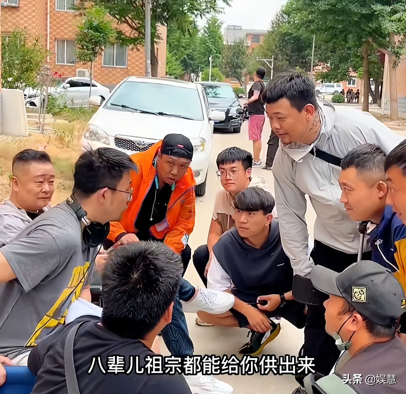 “跃平一根烟，华强底朝天”，《征服》的梗白红标算是玩明白了