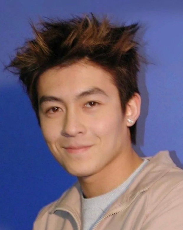 撞脸能有多尴尬！相似的脸却一个帅气一个“土气”，实在离谱