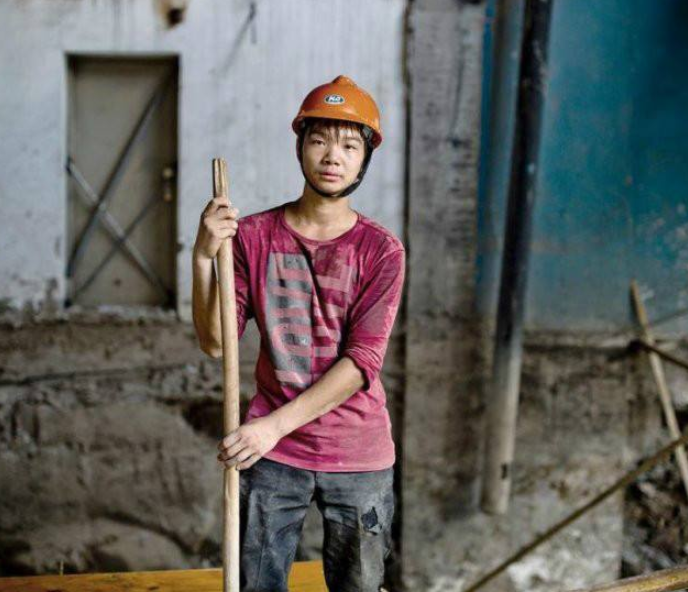 高考状元黎力：22岁因抢银行被判10年，出狱后又考入了重点大学