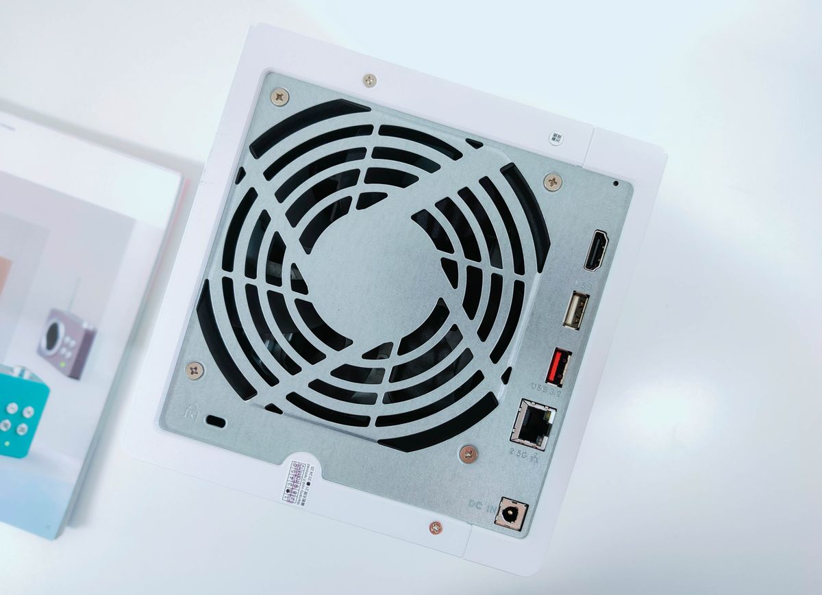 云盘也能做本地存储，威联通TS-462C评测：家庭数据中枢