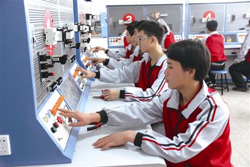 春招课程表已出，你会选择什么专业：那些被人看不起的往往最吃香