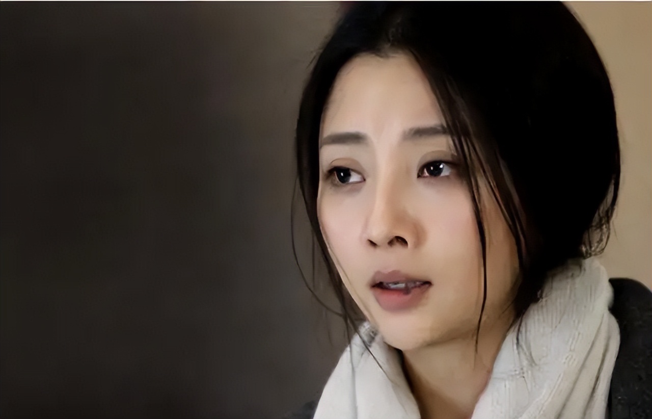 千娇百媚一颗痣，娱乐圈8位“痣美人”，谁最有味道？