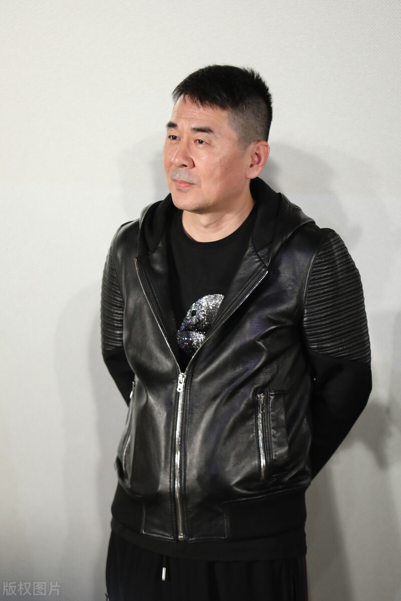 李亚鹏朋友遍布天下，4000万不过是小菜一碟