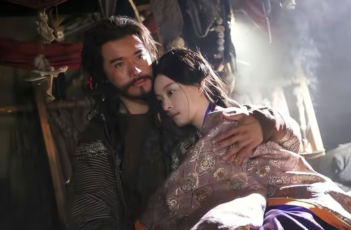 董璇高云翔离婚三年，两个人的生活，一个天上一个地下