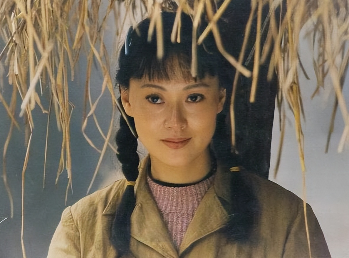 同样叫宋佳，一个事业爱情双丰收，一个只谈恋爱不结婚