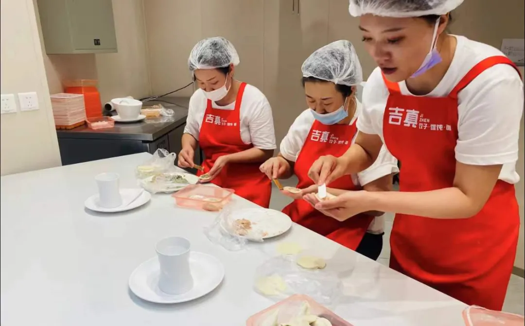喜家德开模式副牌！掘金社区餐饮，目标开1万家店