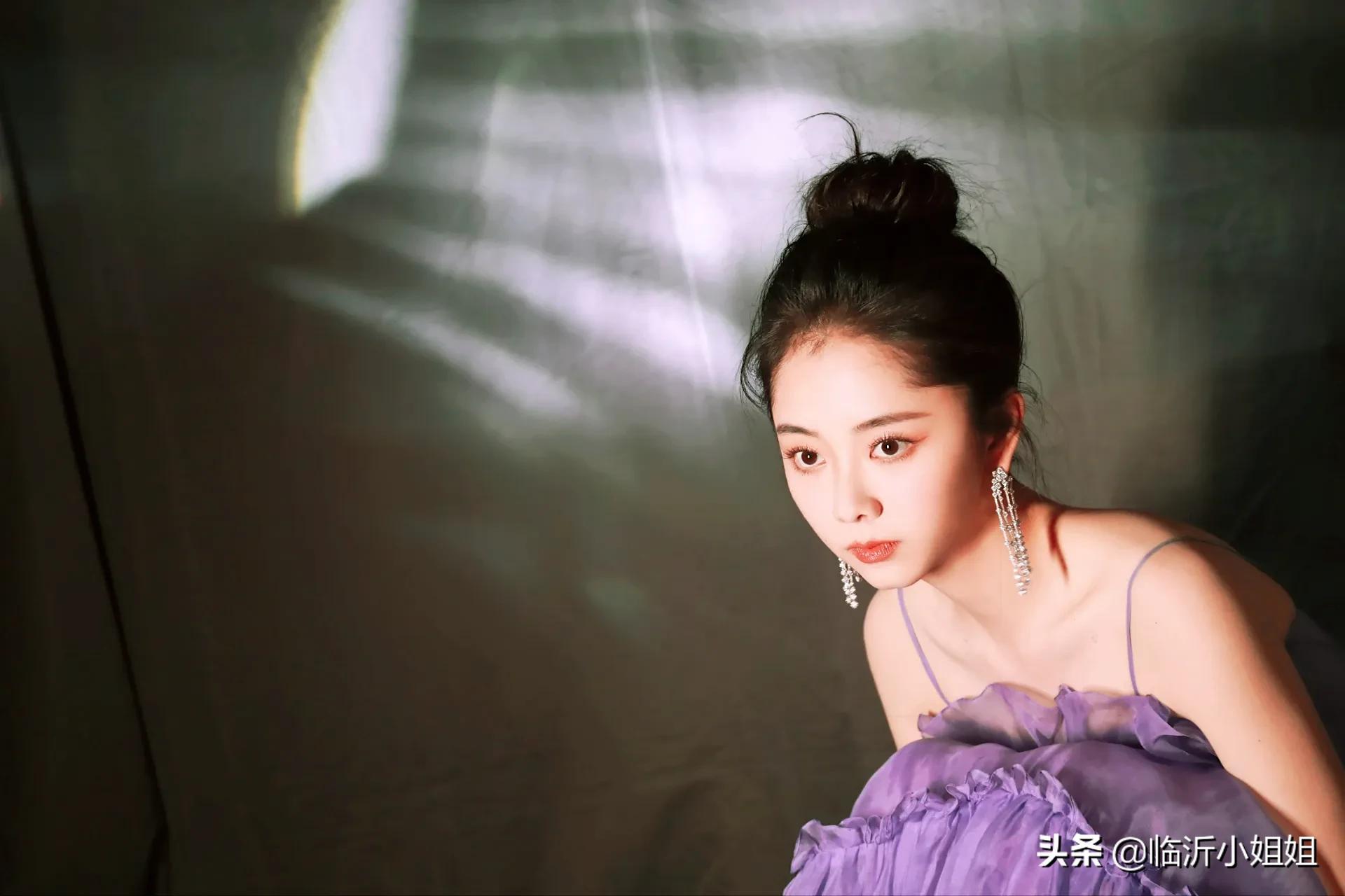 谭松韵，甜美可爱的精致美少女，灵动唯美的气息扑面而来