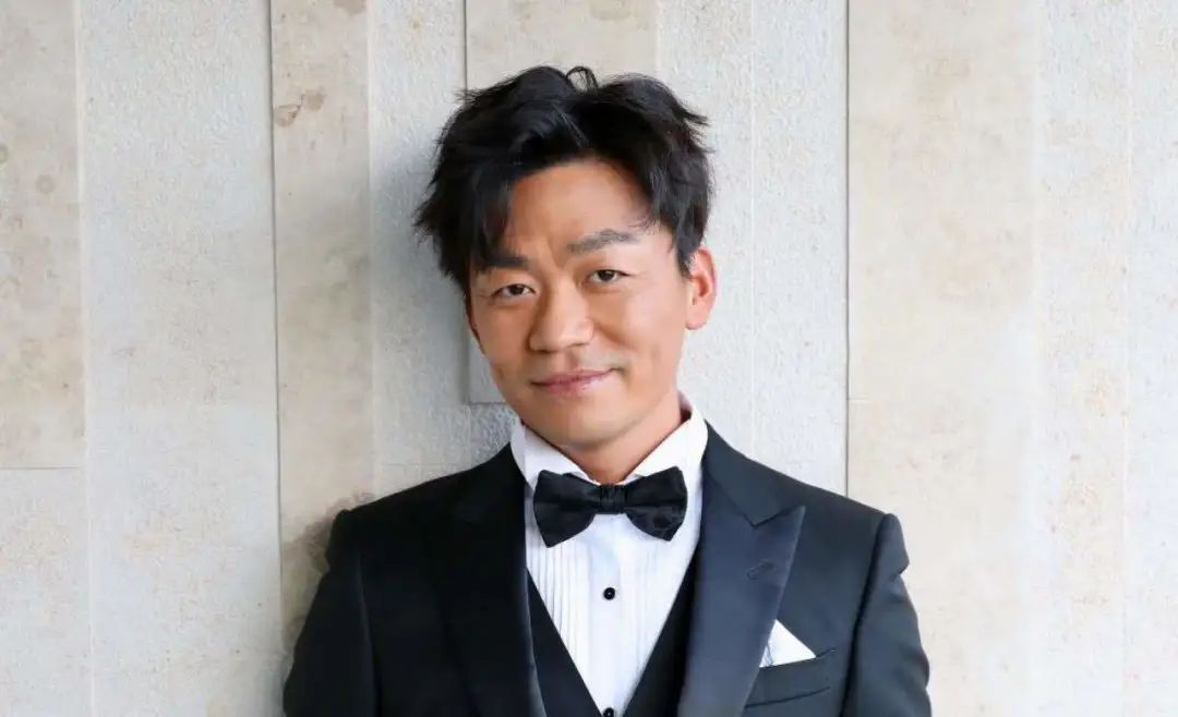 你会介意另一半丑吗？这7位丑男演员告诉你：男人丑点不怕