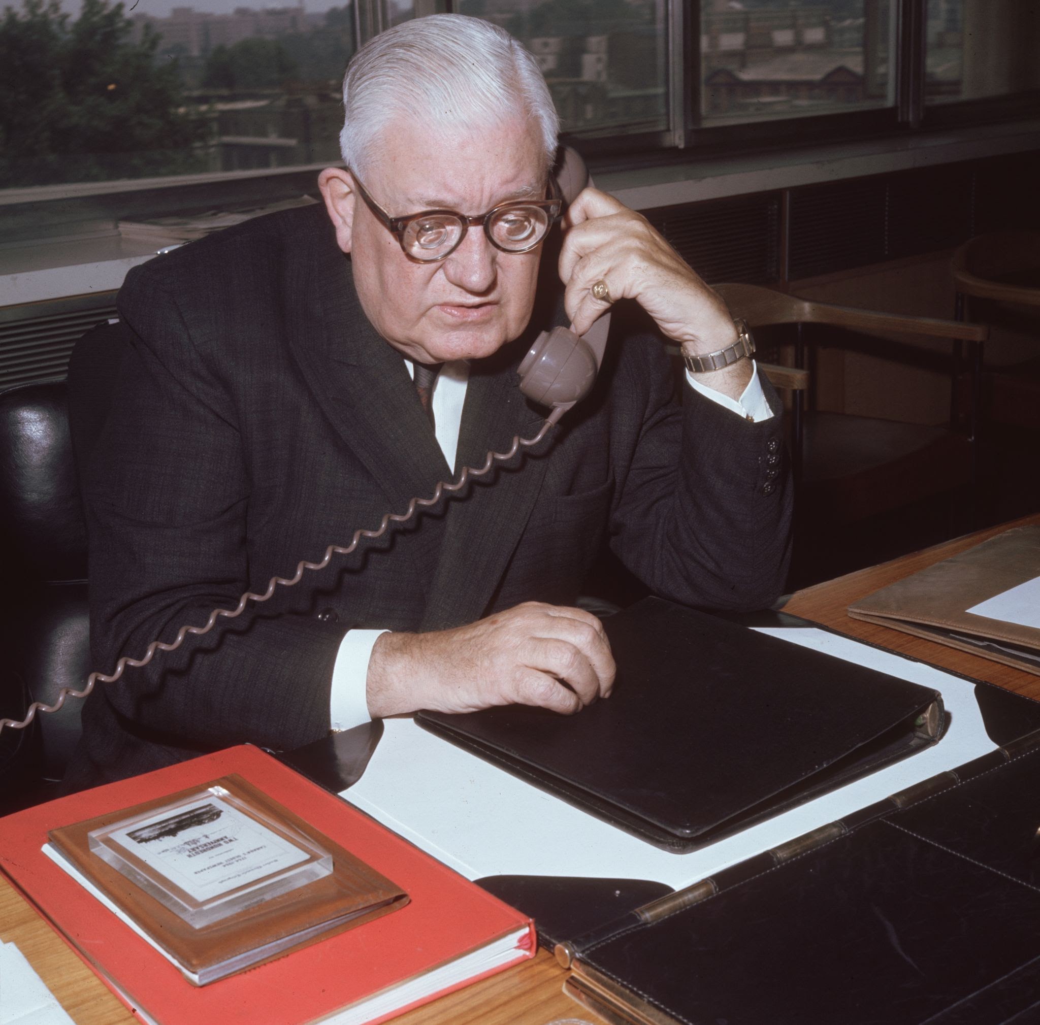 世界上最富有的10大家族,开超市的沃尔顿家族,蝉联第一