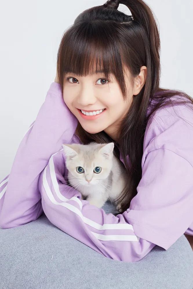 毛晓彤，赵露思，梁洁和胡意旋，谁最甜美