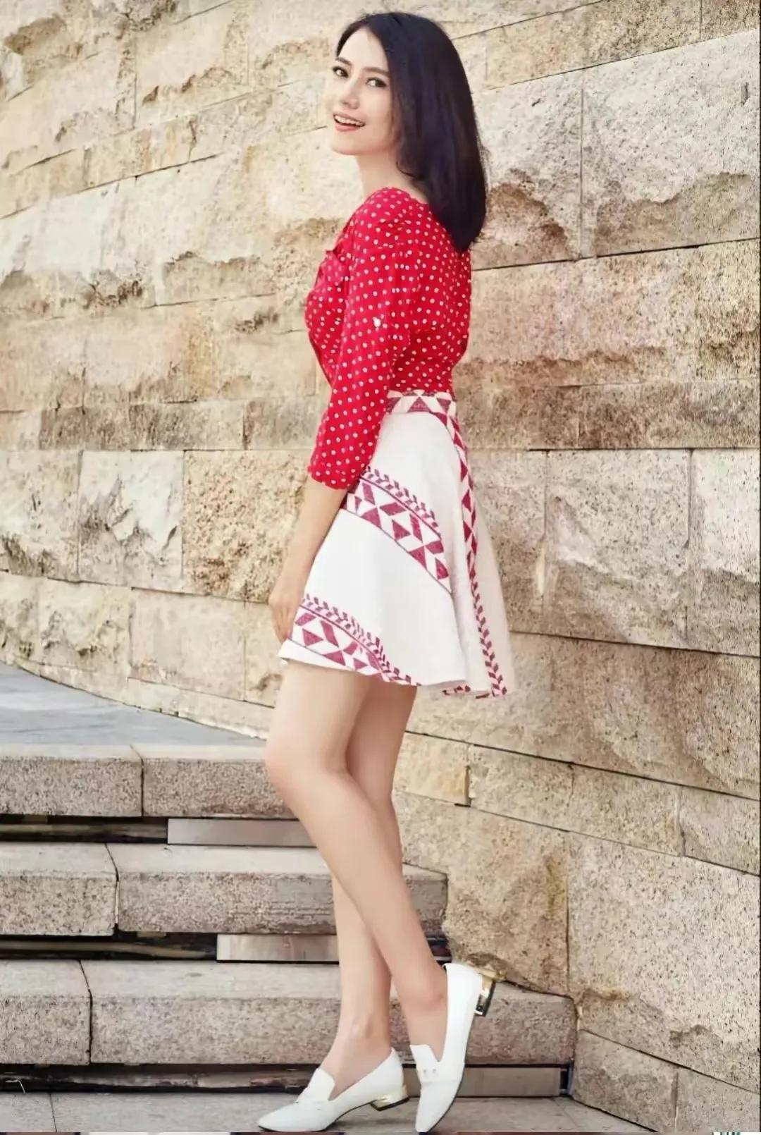 美图分享之高圆圆，端庄典雅，气质高贵，太美了