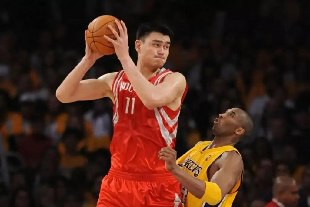 nba 21号的球员有哪些(姚明高居榜首，奥尼尔未上榜，盘点NBA身高220CM以上的10大长人)